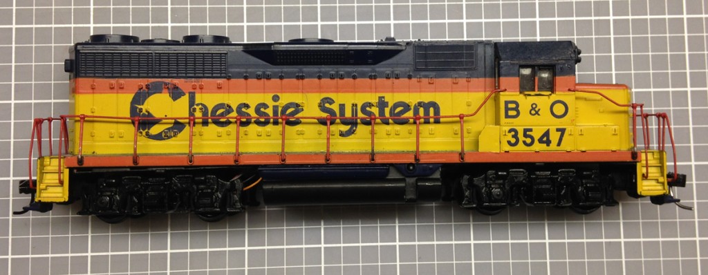 Inexpensive Athearn dummy locomotive used for carrying the battery pack.